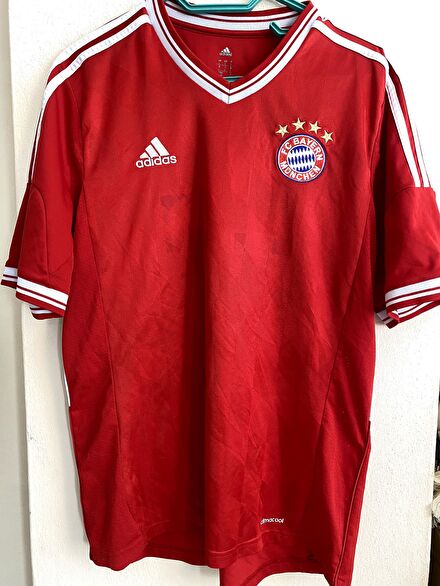 Kırmızı Adidas Forma