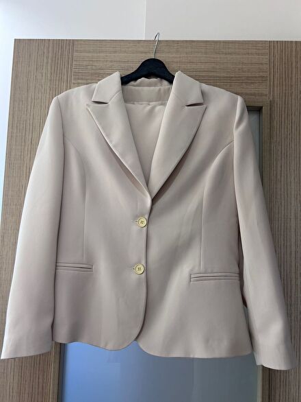 Bej Blazer etekli takım