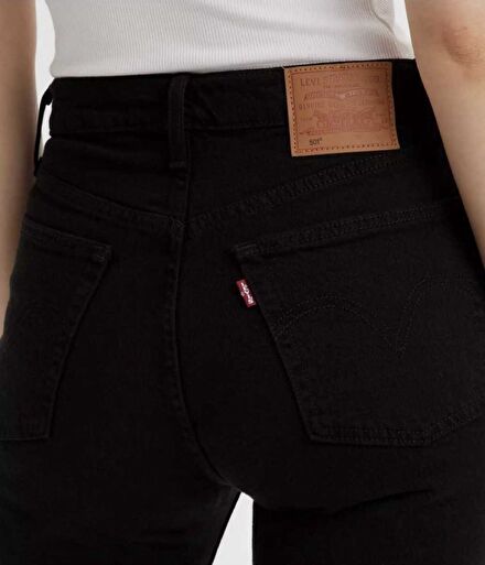 Levi’s Wedgie Straight Ankle