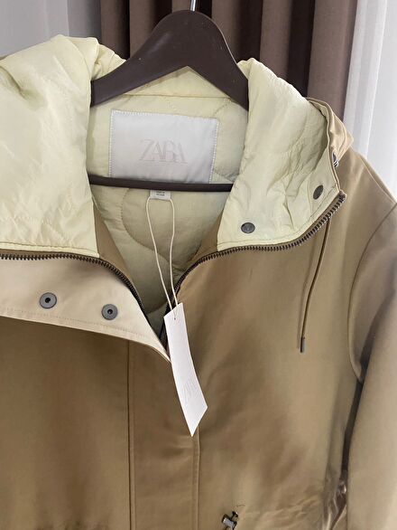 Zara Kapüşonlu Parka