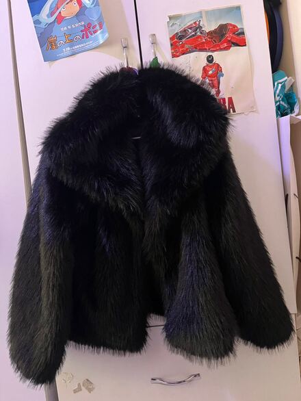 Siyah Peluş Ceket