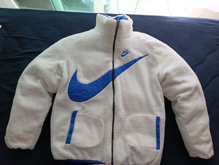 Nike çift taraflı şişme mont