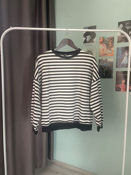 Çizgili Siyah Beyaz Sweatshirt