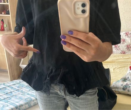 Siyah Volanlı Bluz