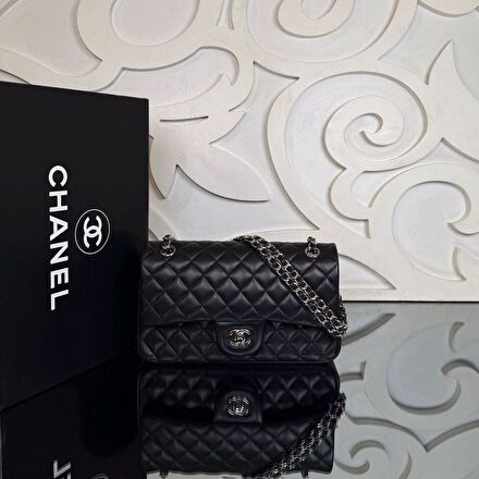 Chanel 2.55 premium