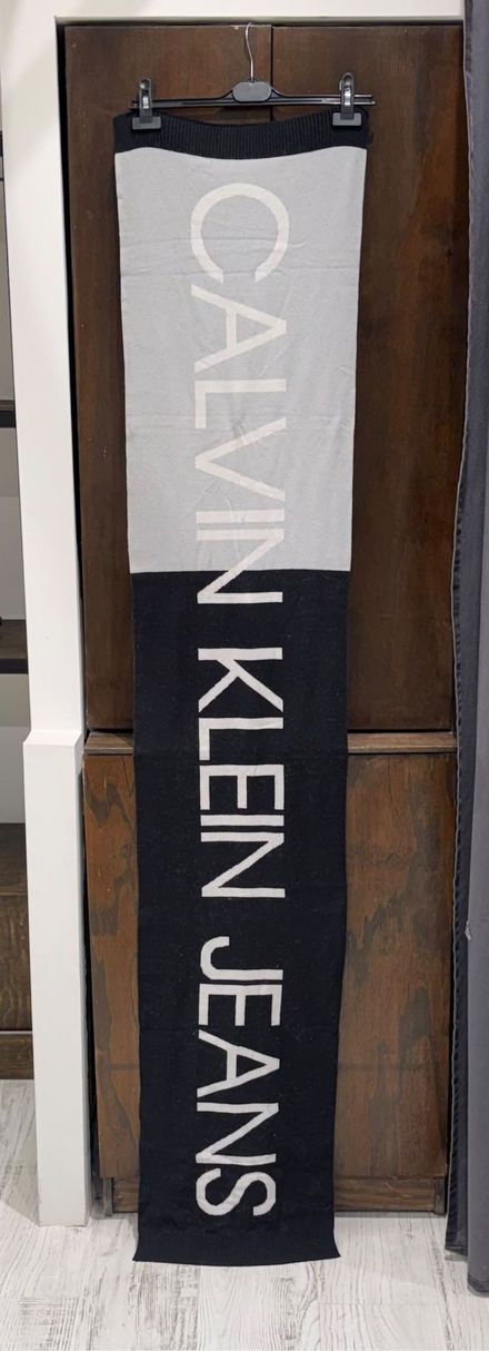 Calvin Klein Jeans Desenli Atkı unisex