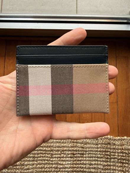 Burberry Kartlık