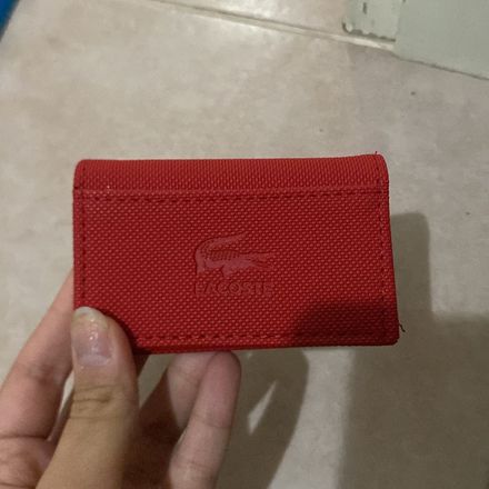 Lacoste Kırmızı Kartlık sıfırdır