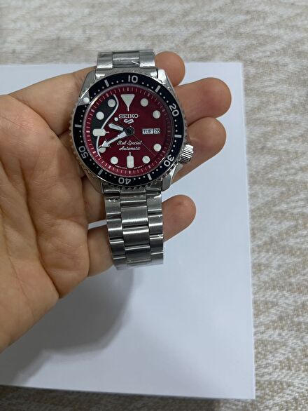 Seiko Otomatik Kırmızı Saat