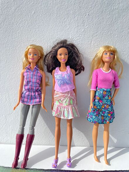 Barbie Oyuncak Bebekler