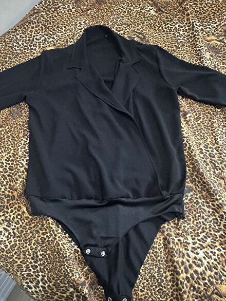Siyah Blazer Body zıbınlı gömlek bluz