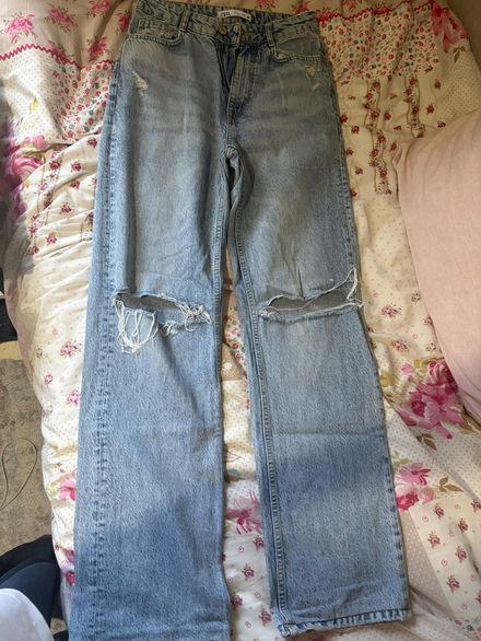 Zara Yırtık Diz Mavi Kot Pantolon