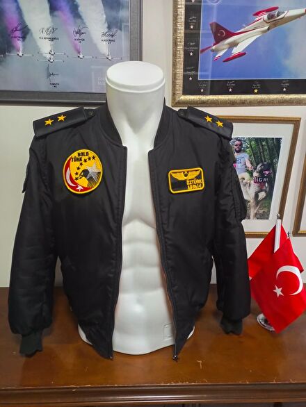 SOLOTÜRK PİLOT MONT
