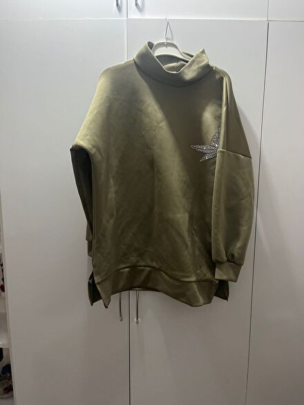 Yeşil Taşlı Sweatshirt