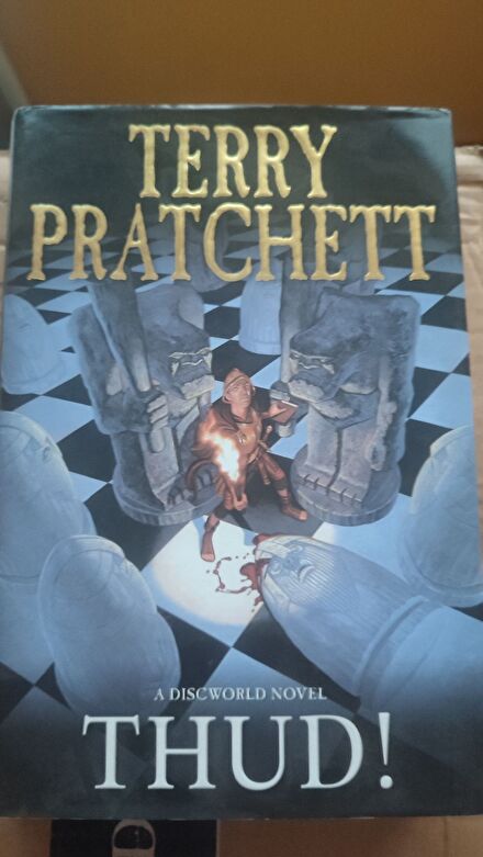 Terry Pratchett Thud! Kitabı