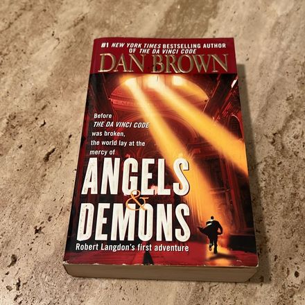 Angels & Demons Kitabı