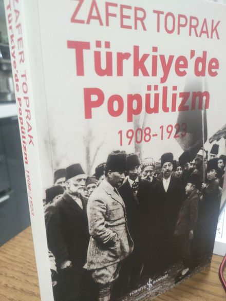 Türkiye'de Popülizm Kitabı