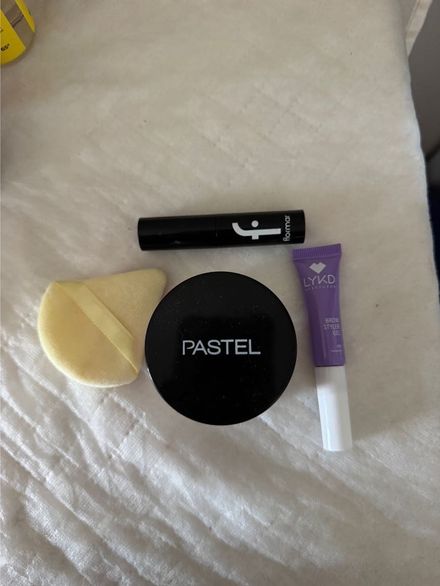 Flormar Ruj ve Pastel Pudra Seti
