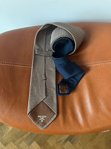 Prada Milano Mikro Desenli Kravat