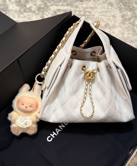 Chanel 25