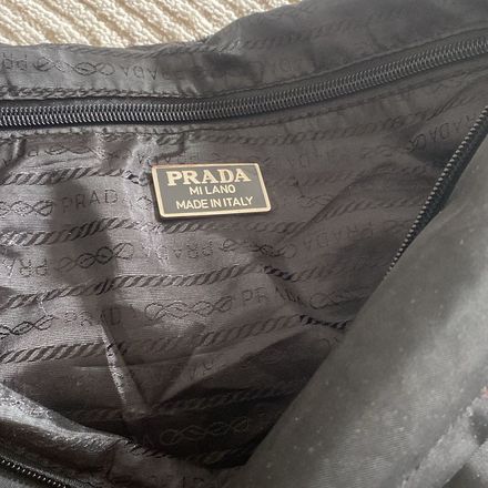 Prada Siyah Kol Çantası