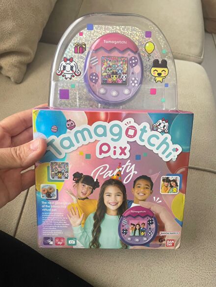 Tamagotchi Pix Party Mor