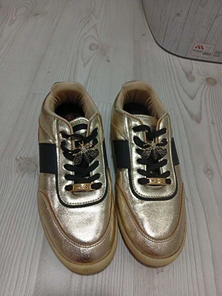 Altın Sneaker