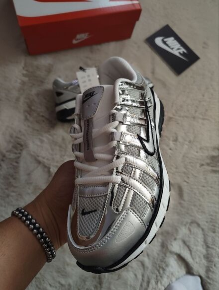 Nike Gümüş Sneaker