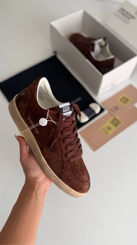 Golden Goose Deluxe Sneaker
