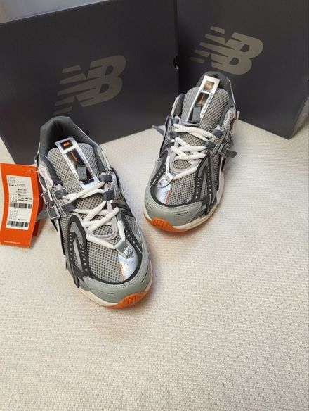 New Balance 1906A - Orange / Sneaker