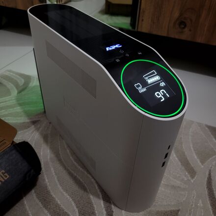 APC Gaming Back-UPS Pro 2200VA / 1320W