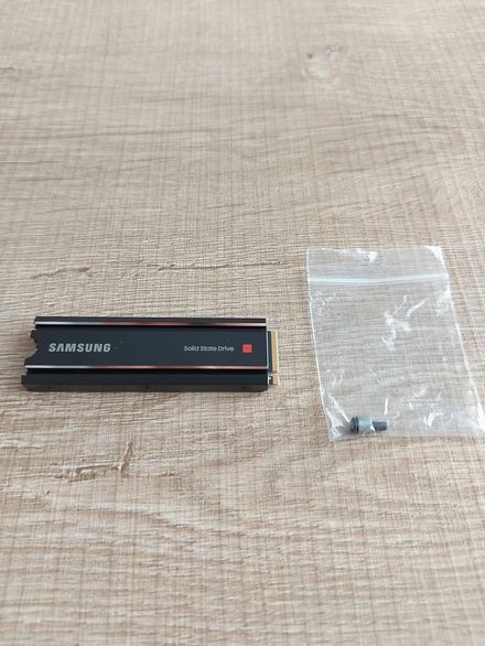 Samsung 980 Pro with Heatsink