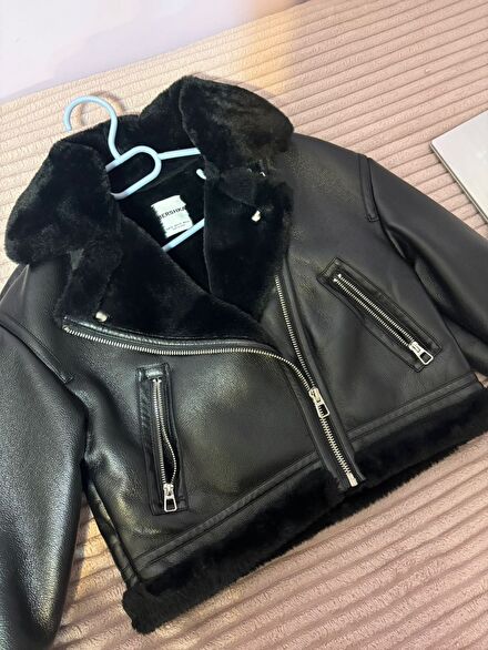 BERSHKA SUNİ KÜRK