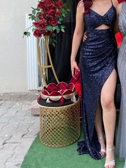 Sırt Dekolteli Payetli Elbise Seti