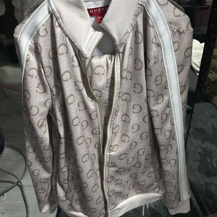 Guess eşofman takımı