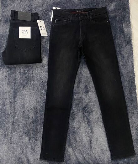 Byfuqqa Erkek Taşlanmış Siyah Jeans