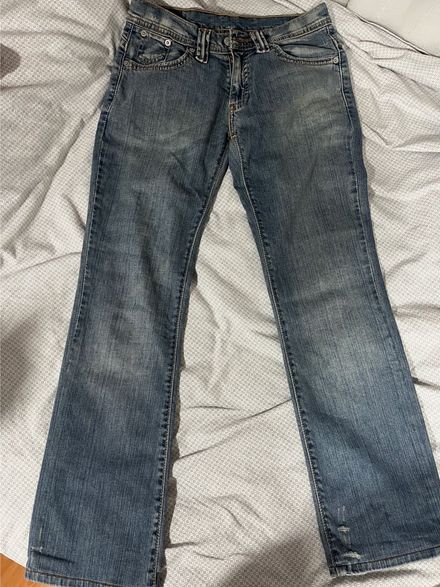 levis mavi jean