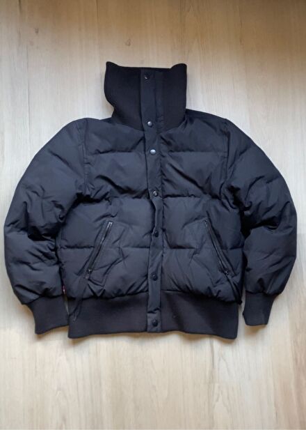 Vintage Levi's Red Tab Puffer Mont