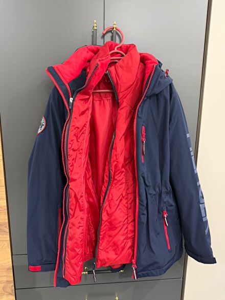 Tommy Hilfiger Mont