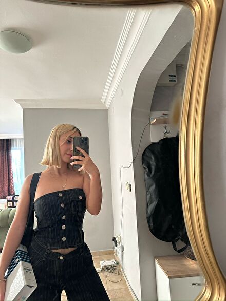 Siyah Çizgili Crop Bluz