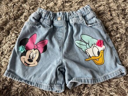 LC Waikiki Disney Daisy Kot Şort 6-7 Yaş