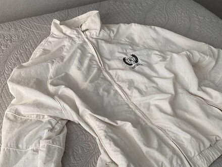 American Vintage Bershka yağmurluk