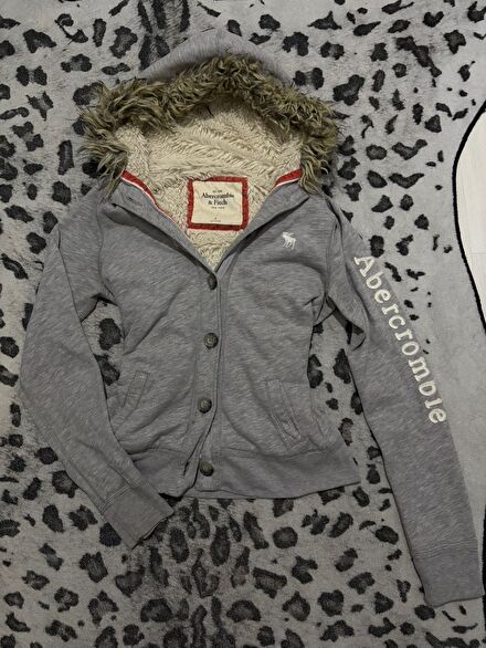 Abercrombie kúrklu fur y2k sweatshirt