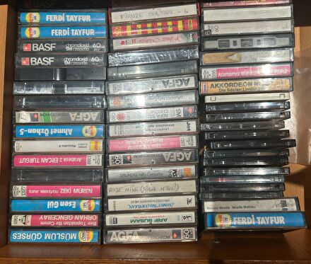 Orijinal nostaljik Kaset Koleksiyonu