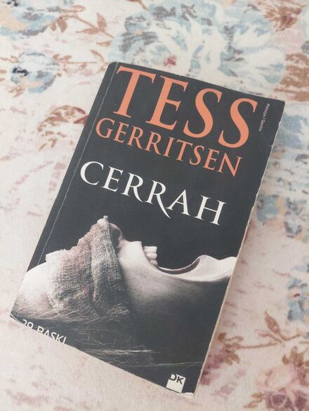 Tess Gerritsen Cerrah Kitabı