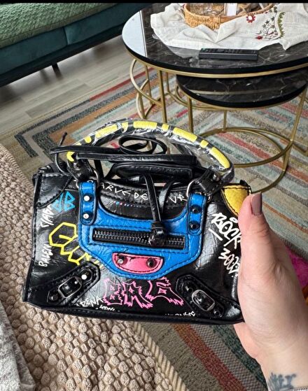 Balenciaga Graffiti Çanta