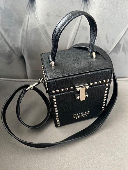Guess Siyah Çanta