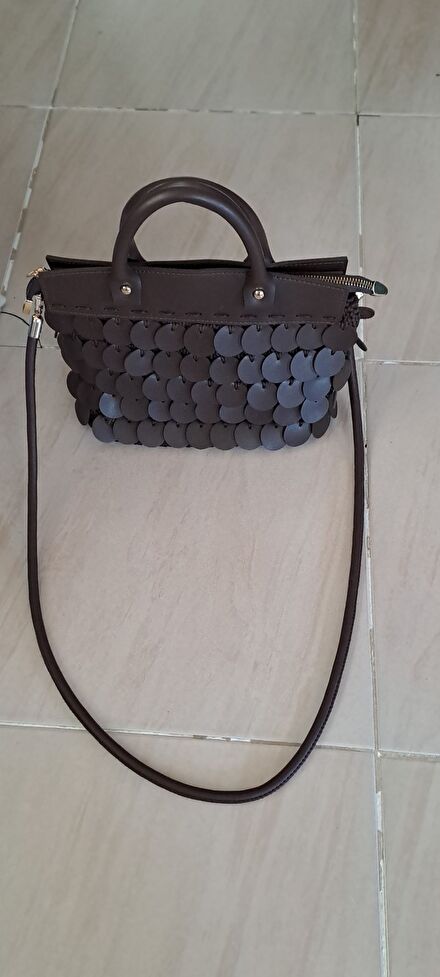 Zara model deri Pullu Omuz Çantası
