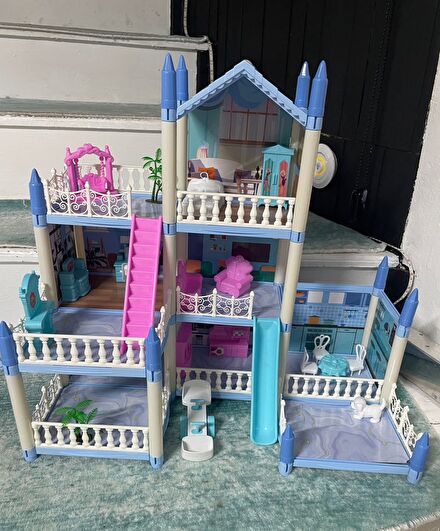 Barbie Evcilik Oyun Seti
