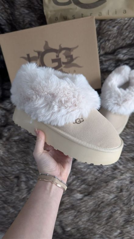 Ugg Peluş Tabanlı Terlik